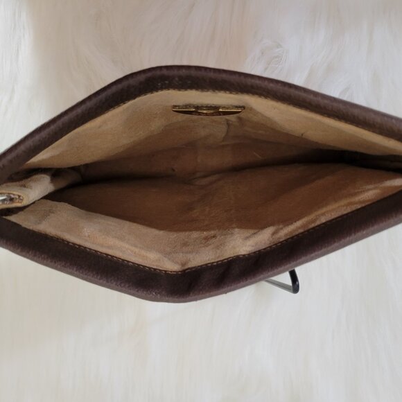 GUCCI PLUS VINTAGE CLUTCH Iconic Gucci Canvas Brown/Tan w Red/Green Stripe - Picture 9 of 10